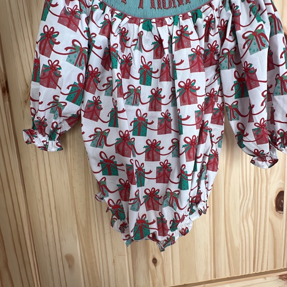 Southern darlin smocks 12m Christmas bubble EUC gift from God